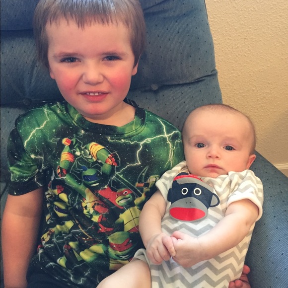 Meet your Posher, April - Picture 1 of 1